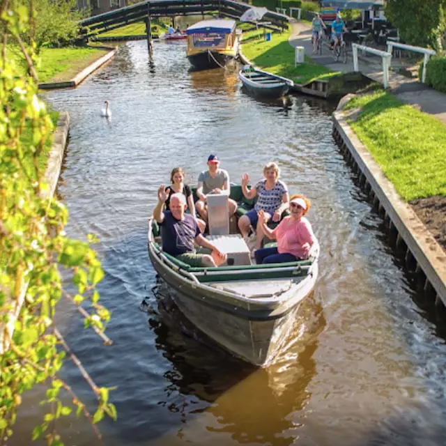 Escape Boat Giethoorn