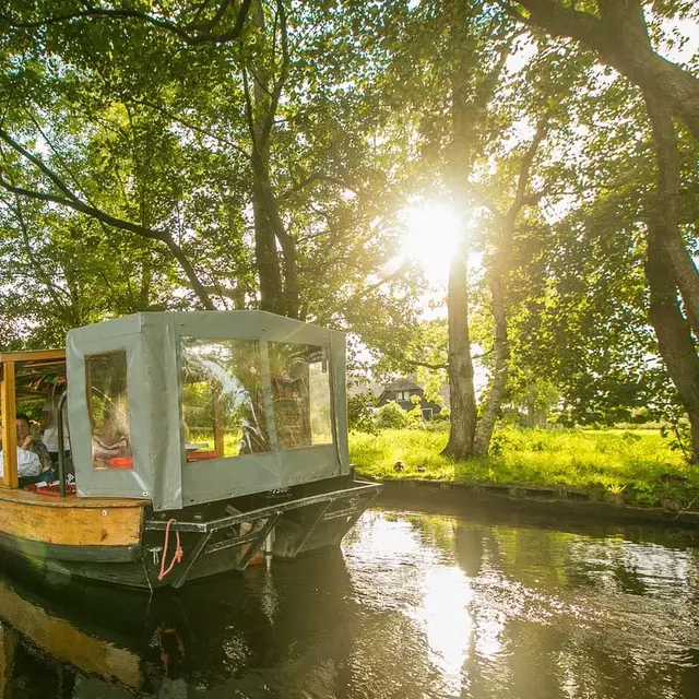 Giethoorn: Highlight Rondvaart & Dorpsbezichtiging